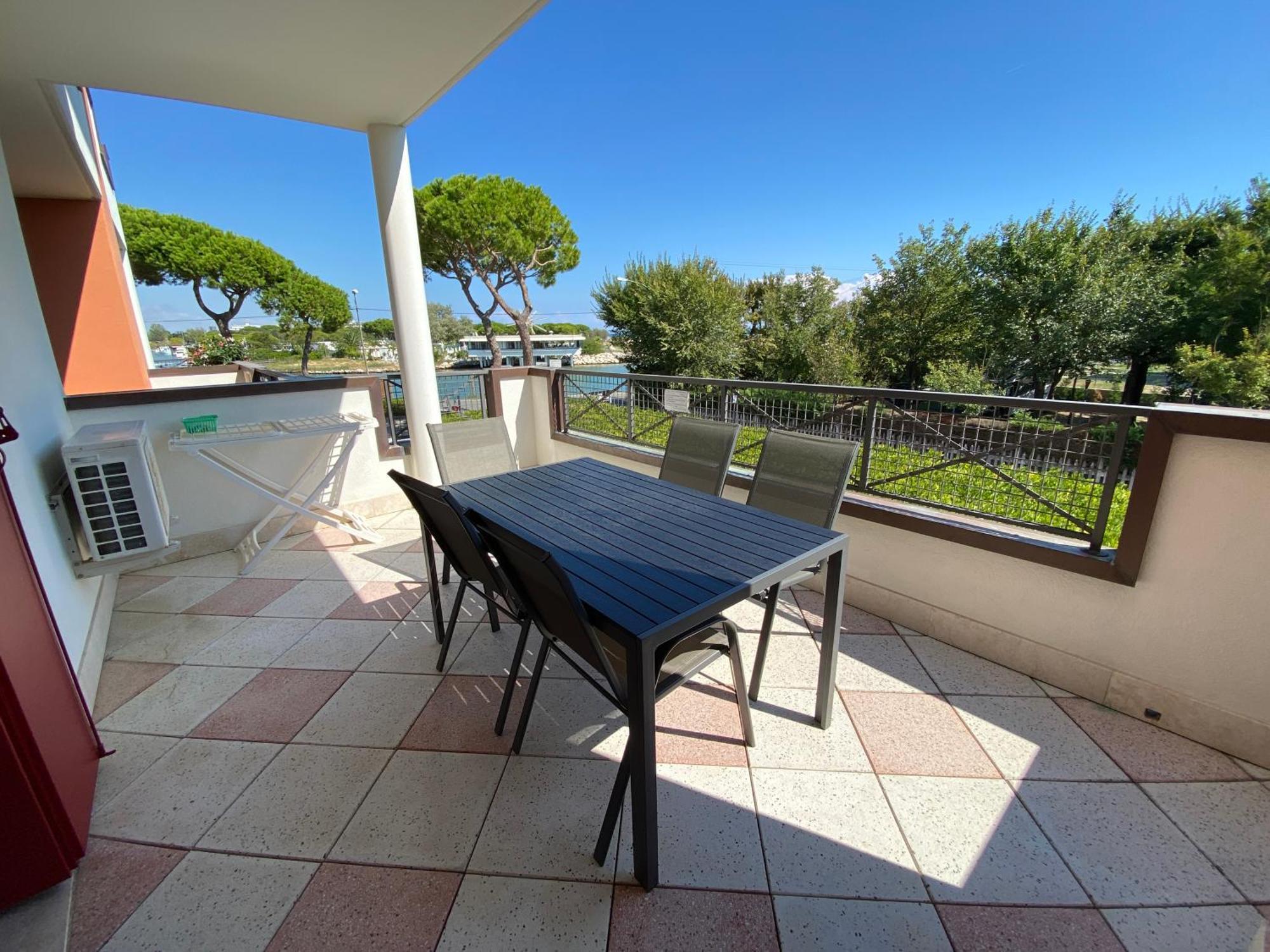 Residence Vecchio Faro Cavallino-Treporti Exteriör bild