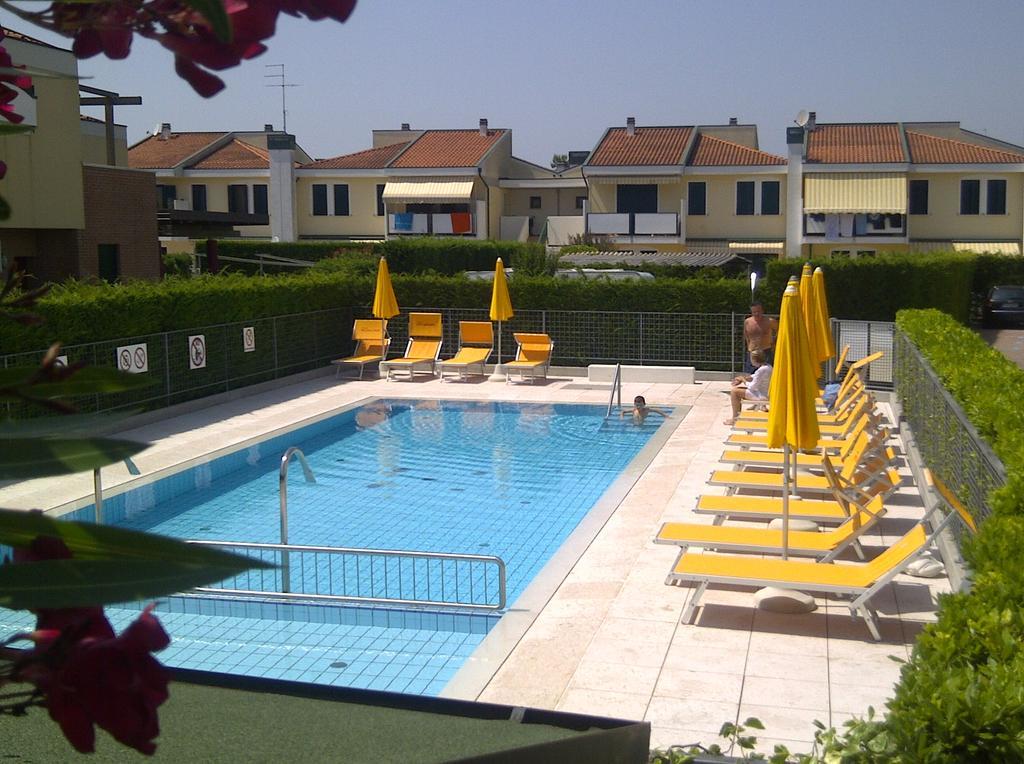 Residence Vecchio Faro Cavallino-Treporti Exteriör bild